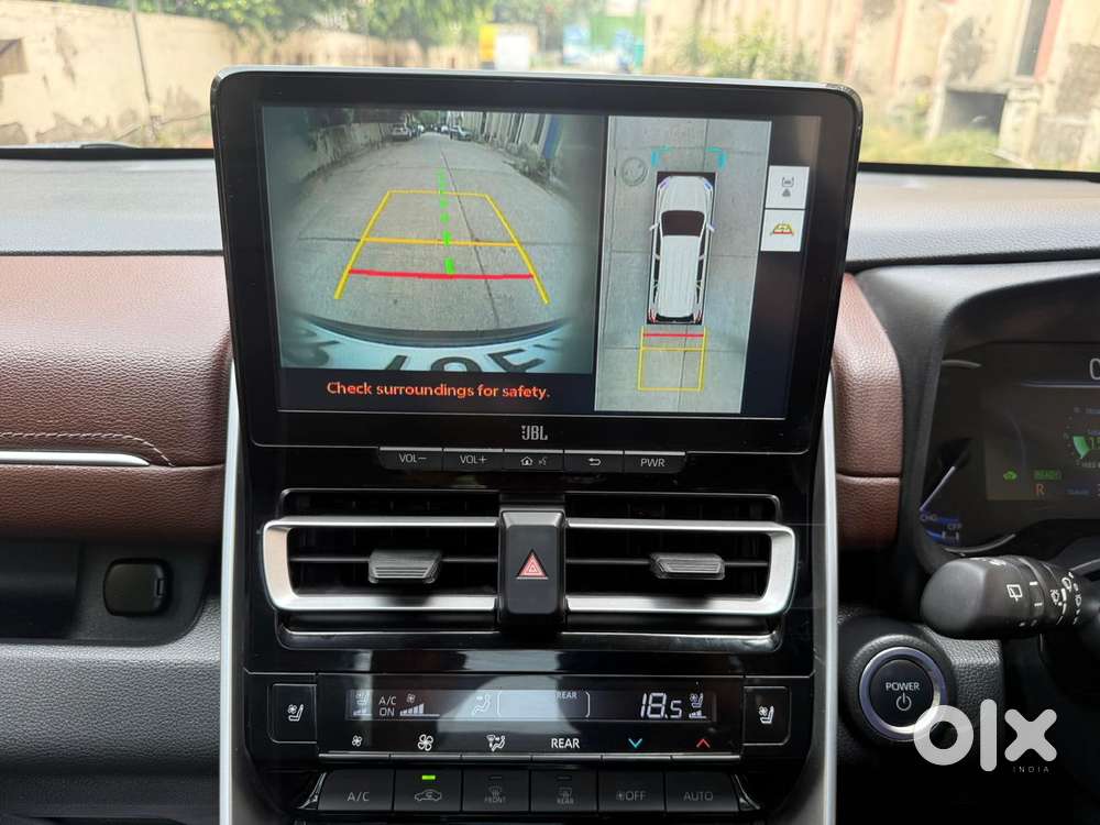 Toyota Innova Hycross 2.0 Zx Hybrid 7 Str, 2025, Petrol
