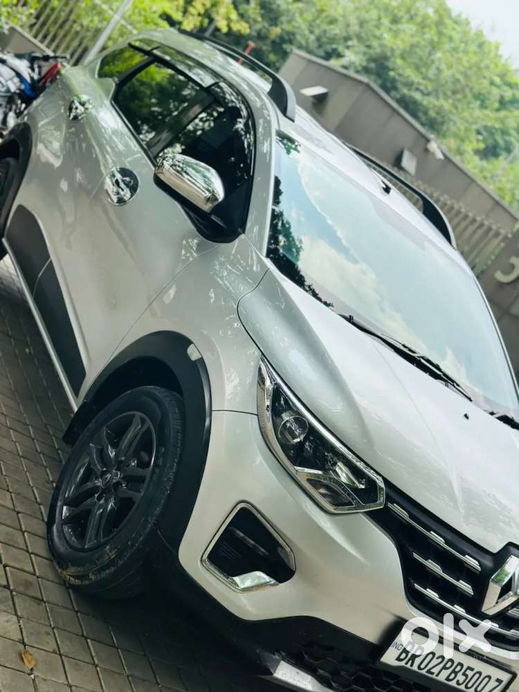 Renault Triber Rxz, 2020, Petrol