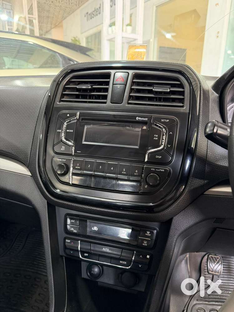 Maruti Suzuki Brezza Zdi+ Dual Tone, 2018, Diesel