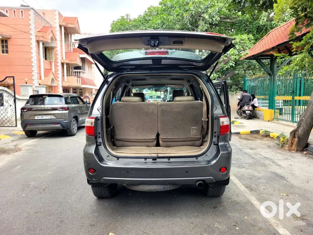 Toyota Fortuner, 2011, Diesel