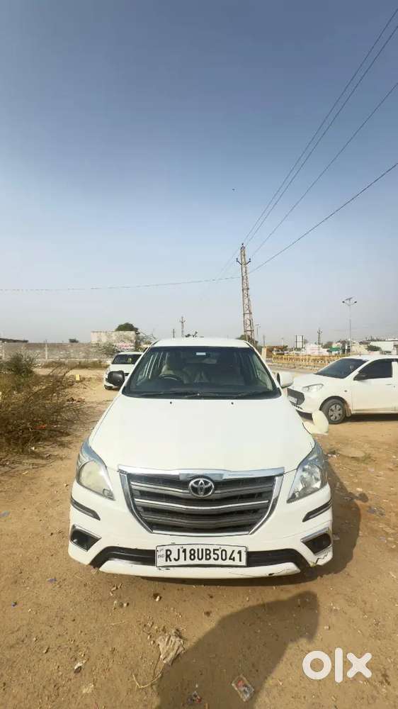 Toyota Innova 2.5 Le 2015