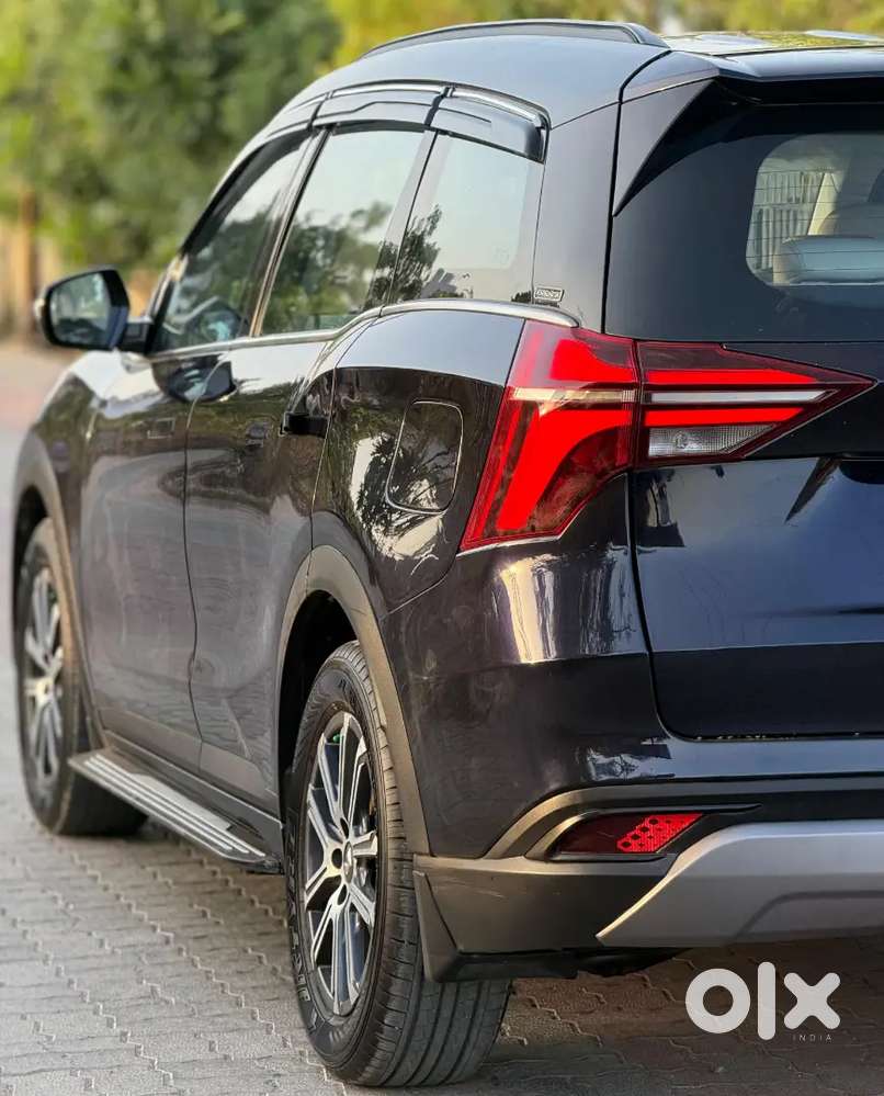 Mahindra Xuv700 Ax7 2023