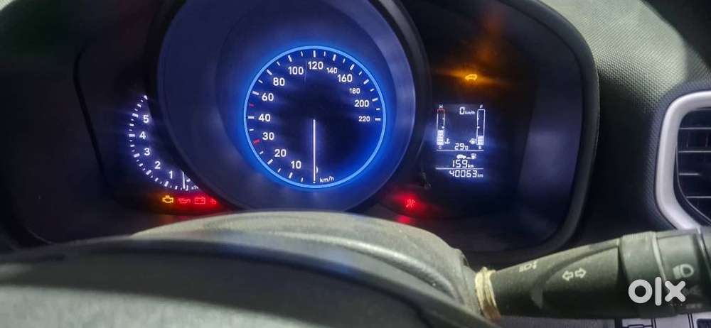 Hyundai Venue, 2021, Petrol