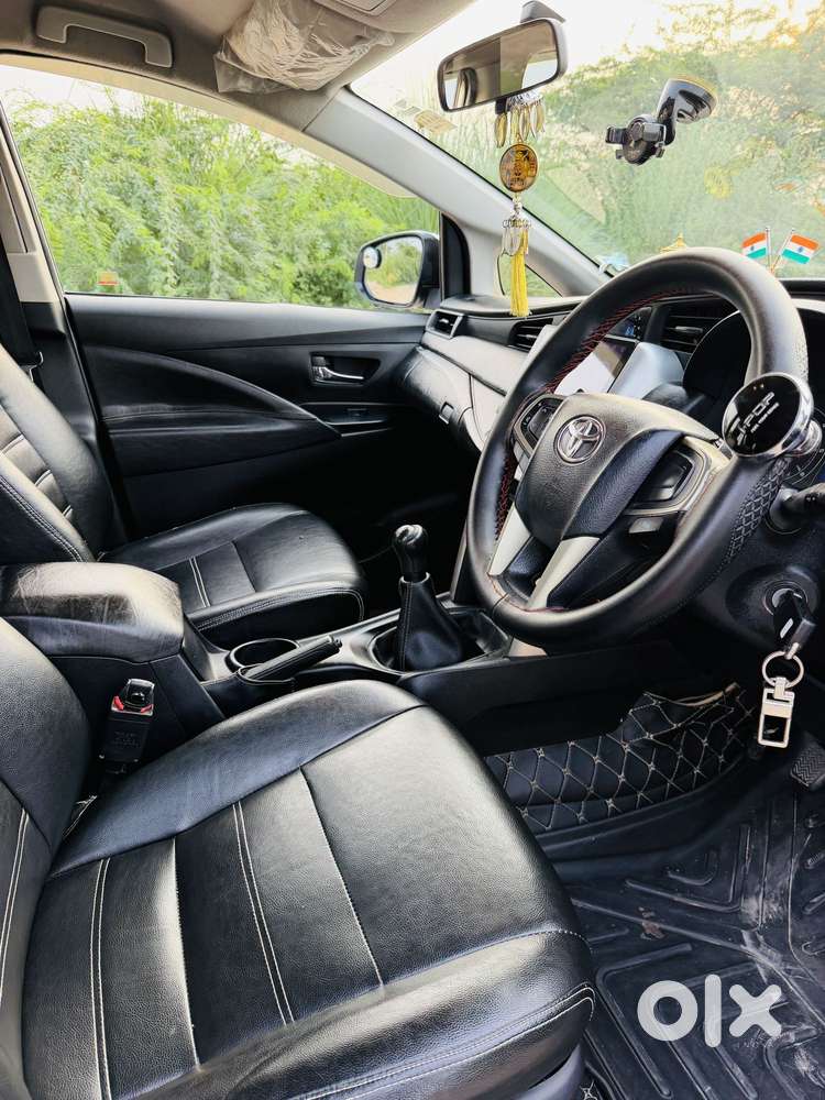 Toyota Innova Crysta 2.4 G Mt, 2019, Diesel