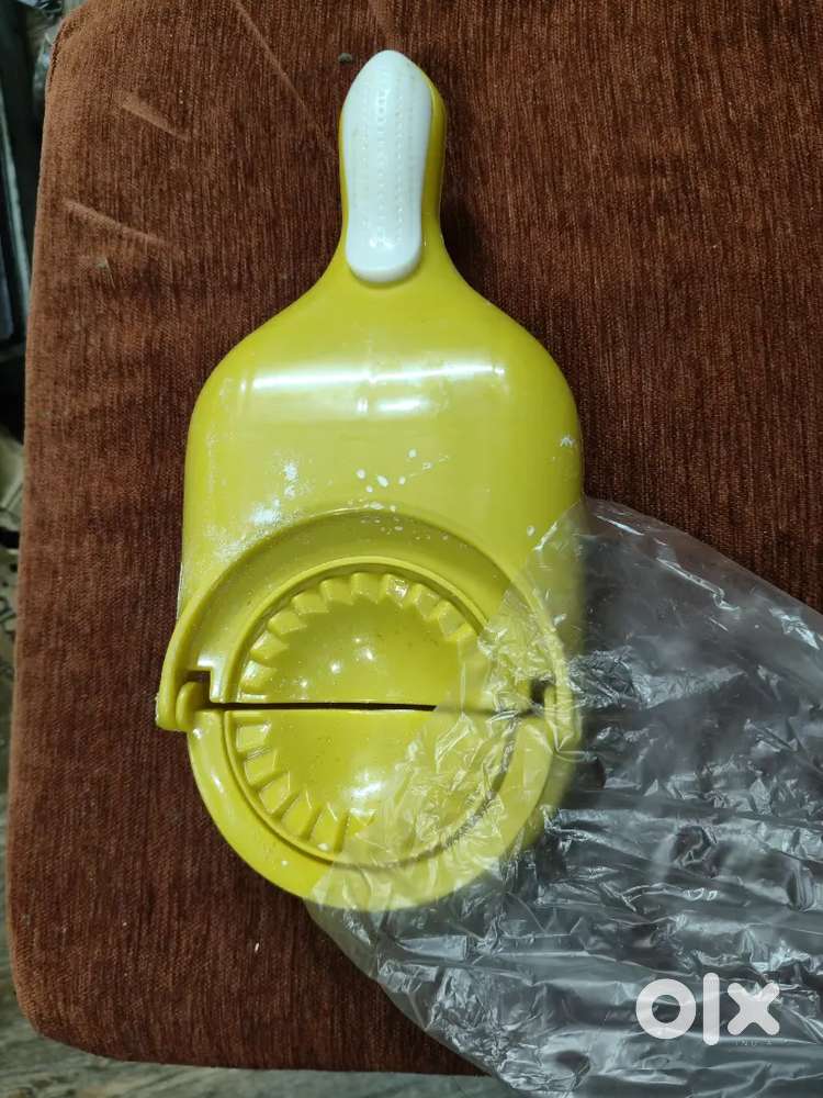 Gujiya maker
