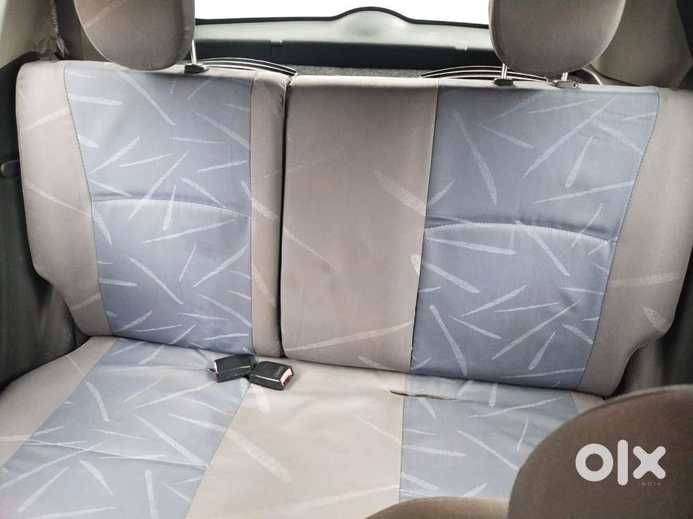 Maruti Suzuki Ritz Vxi, 2011, Petrol