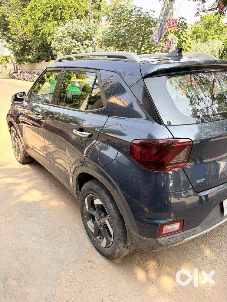 Hyundai Venue Petrol 2019 Top Model