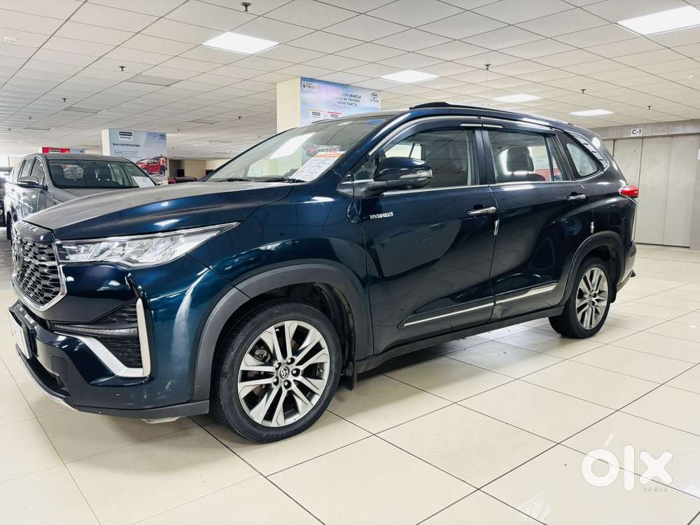 Toyota Innova Hycross 2.0 Zx (o) Hybrid 7 Str, 2023, Cng & Hybrids