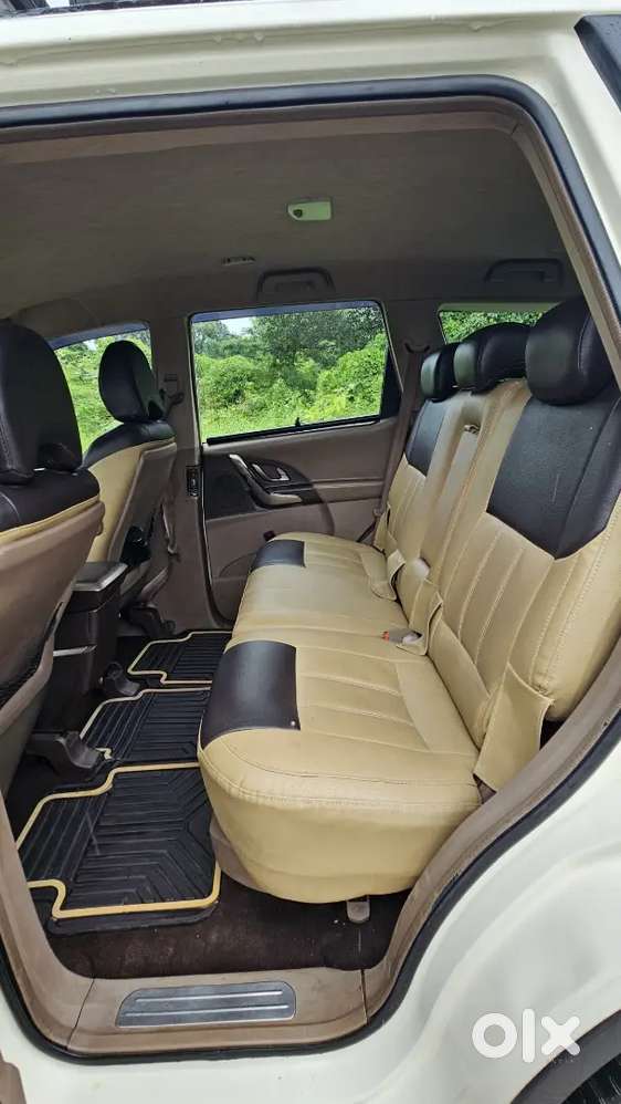 Mahindra Xuv500 2012 Car