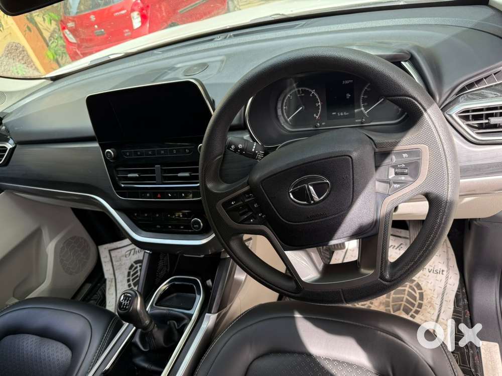 Tata Safari Diesel 2023