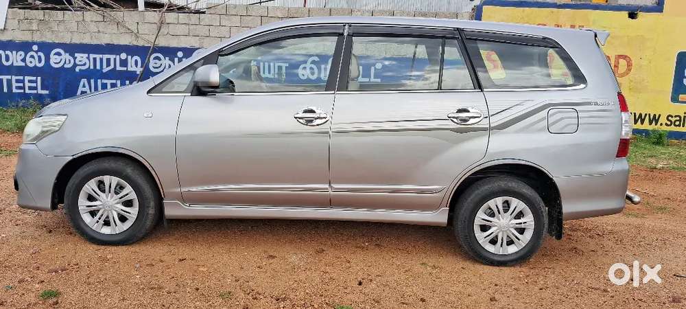 Toyota Innova 2.5 G 2015