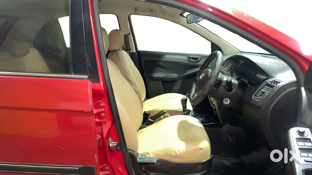Tata Bolt Revotron Xms, 2015, Petrol