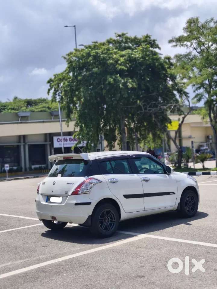 Maruti Suzuki Swift Vxi, 2014, Petrol