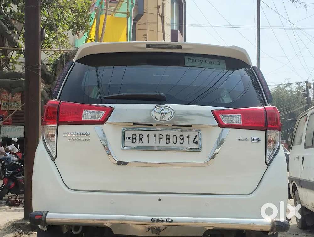 Toyota Innova Crysta 2018 Diesel Well Maintained