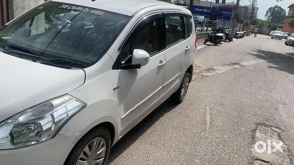Maruti Suzuki Ertiga 2012