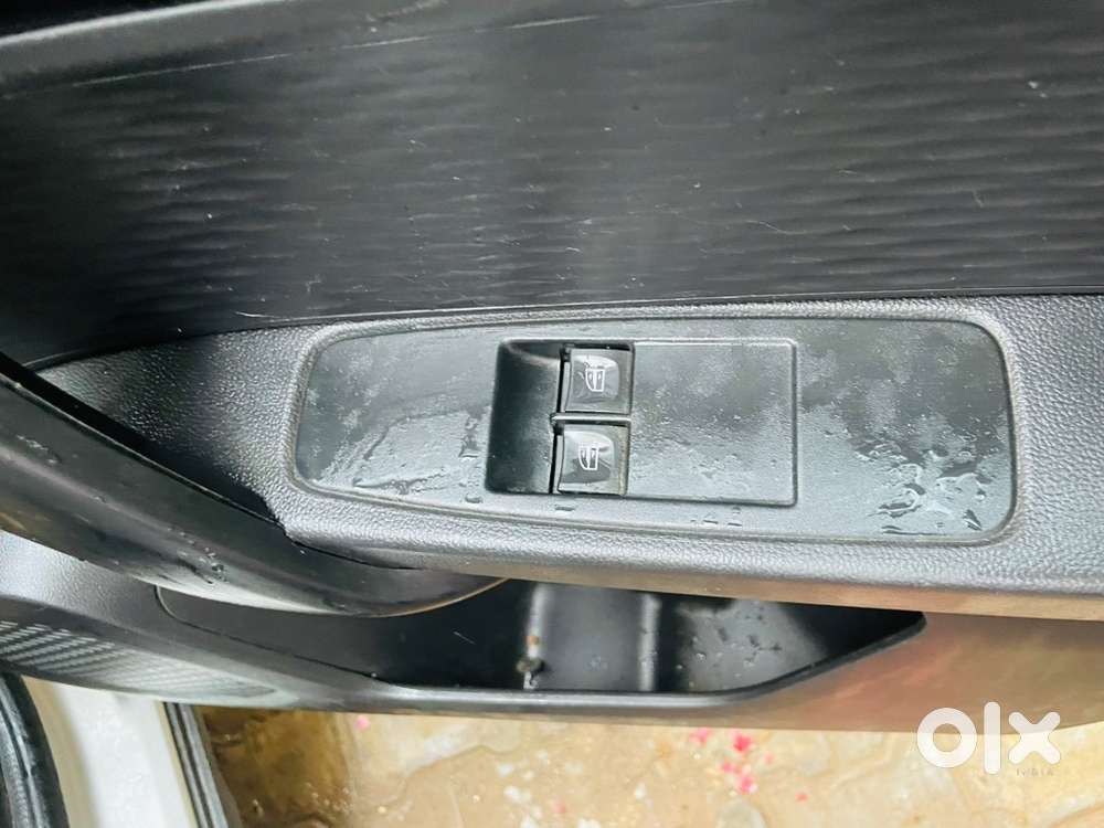 Renault Kiger 2023 Petrol Manual Year