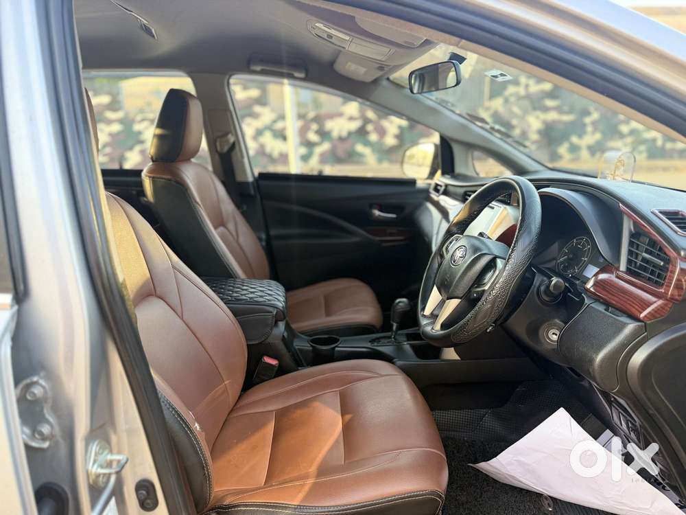 Toyota Innova Crysta 2.8 Gx At 8s, 2019, Diesel