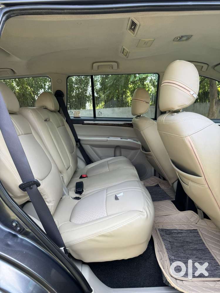 Mitsubishi Pajero Sport 4x2 At Dualtone Blacktop, 2016, Diesel