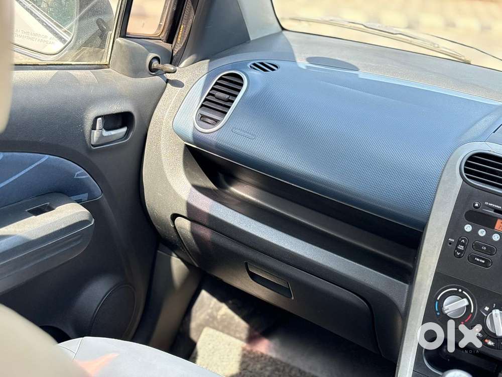 Maruti Suzuki Ritz Zxi, 2011, Petrol