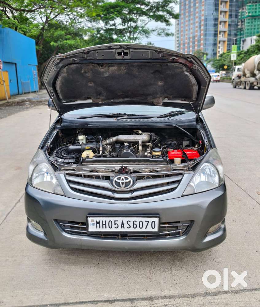 Toyota Innova 2004-2011 2.5 G4 Diesel 8-seater, 2010, Diesel