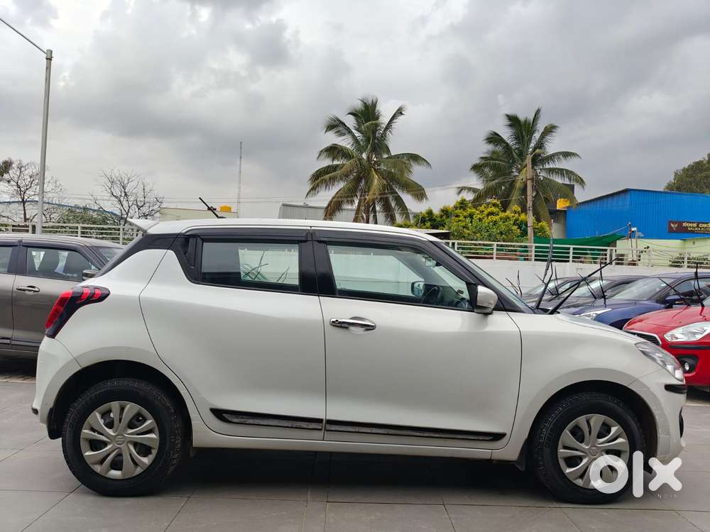 Maruti Suzuki Swift Vxi Optional, 2020, Petrol