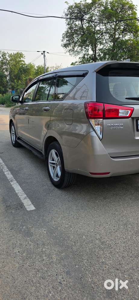 Toyota Innova Crysta [2020-ongoing] 2.4 Gx At 8 Str, 2020, Diesel