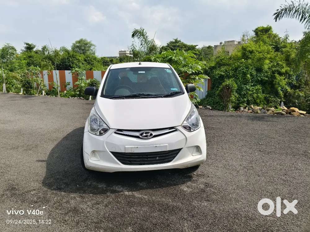 Hyundai Eon Magna+ 2013 Petrol Manual