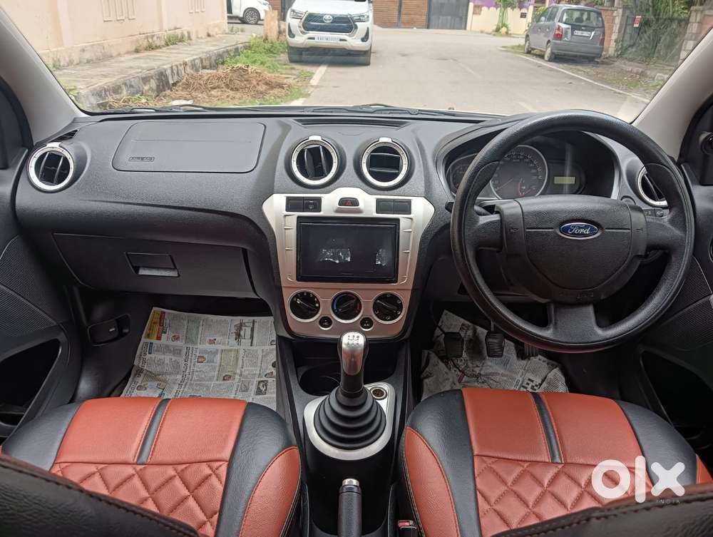 Ford Figo Petrol Titanium, 2010, Petrol