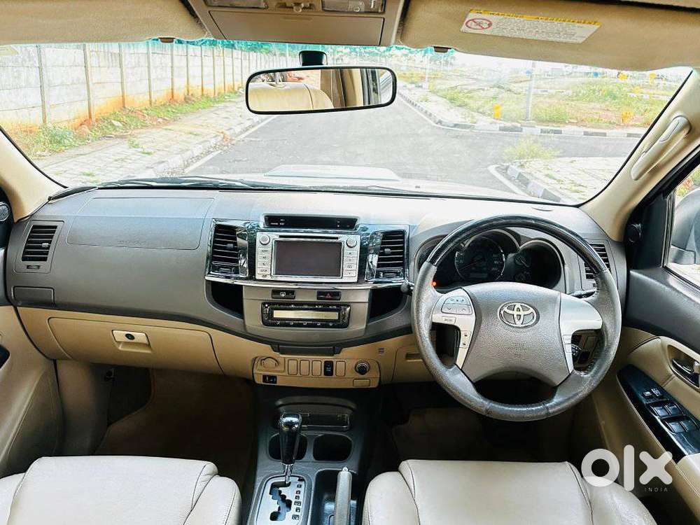 Toyota Fortuner 3.0 4x2 Automatic, 2014