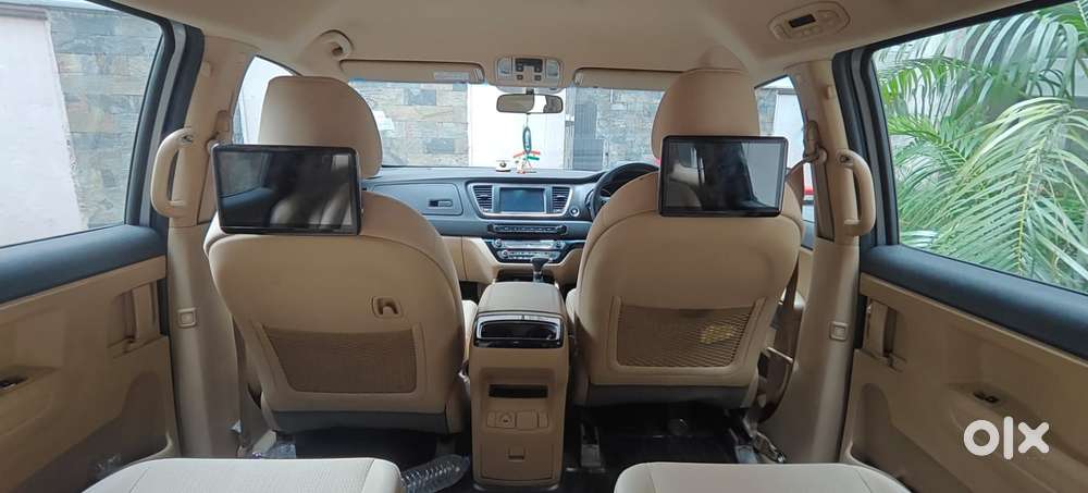 Kia Carnival Premium, 2021, Diesel