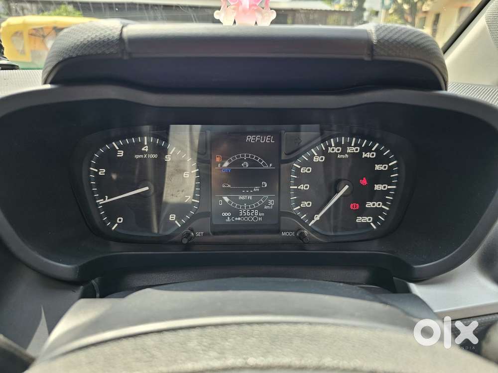 Tata Altroz 1.2 Xm Plus, 2023, Petrol