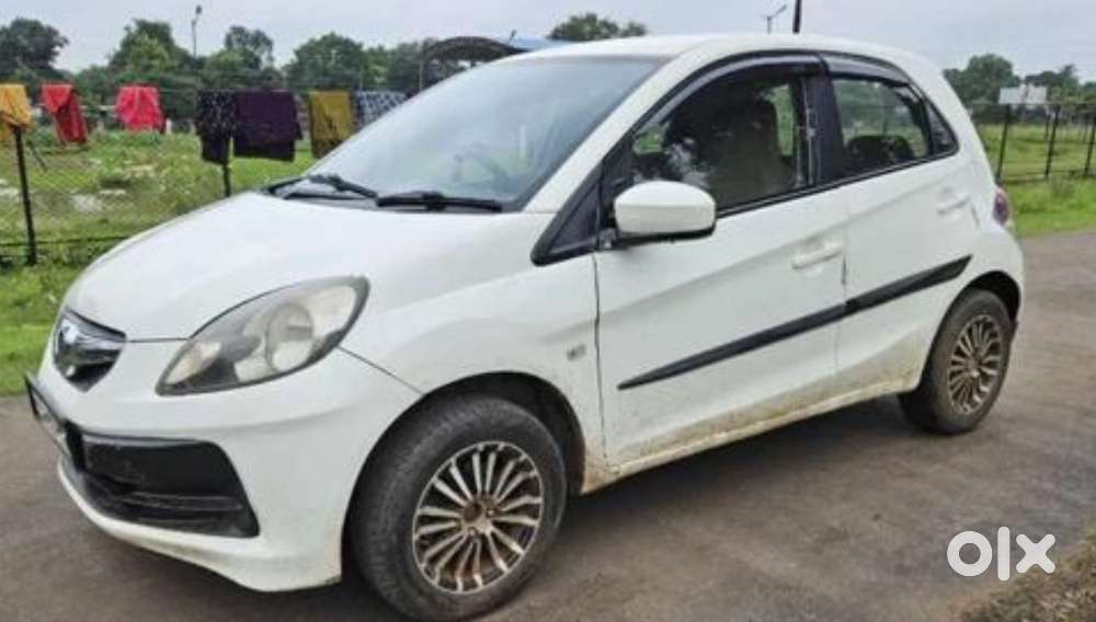 Honda Brio 2013 Petrol Well Maintained