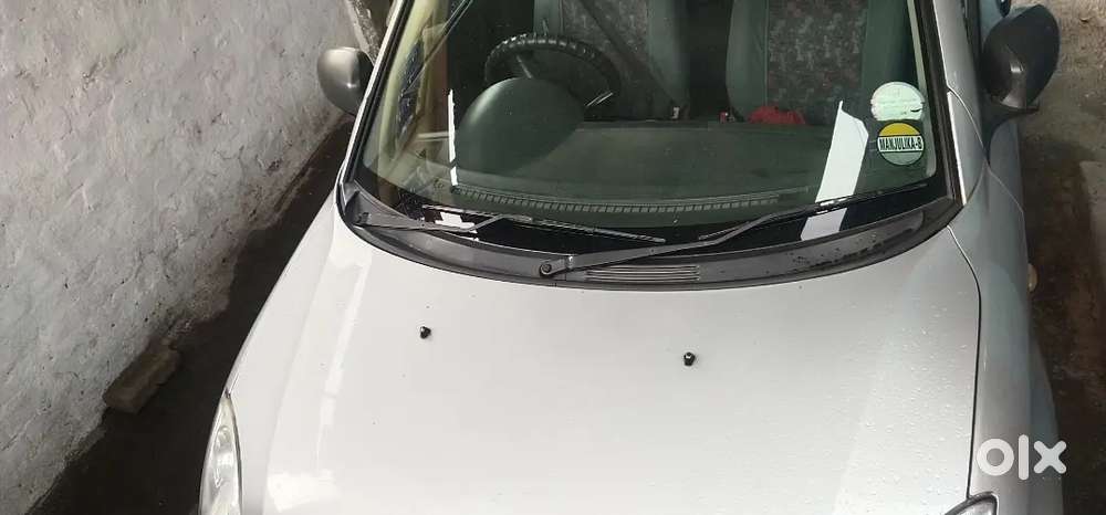 Maruti Suzuki Dzire 1.2 Zxi 2011 2nd