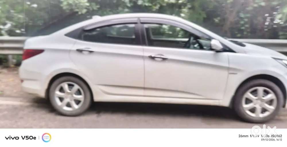 Hyundai Verna 1.6 Vtvt 2011 Manual Milage 17 Kmpl