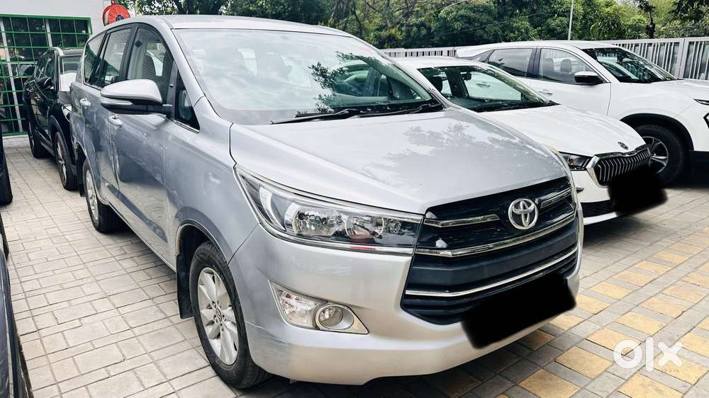 Toyota Innova Crysta 2.8 Gx At 7 Str, 2016, Diesel