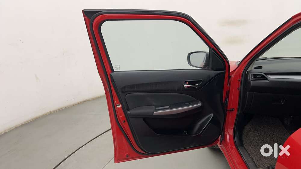 Maruti Suzuki Swift 1.3 Zxi, 2022, Petrol