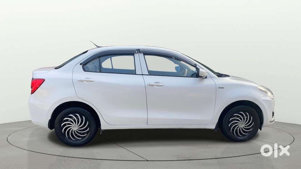 Maruti Suzuki Swift Dzire Amt Vdi, 2017, Diesel