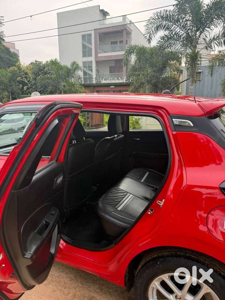 Maruti Suzuki Swift 1.3 Zxi, 2022, Petrol