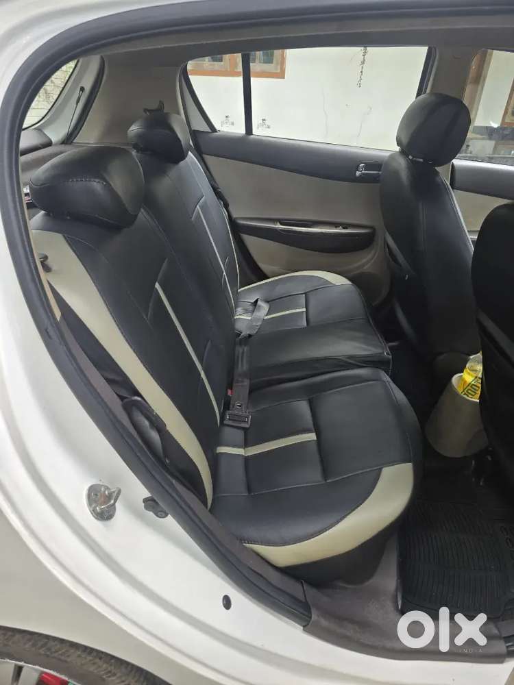 Hyundai I20 1.4 Asta 2011 Paper Upto 2031