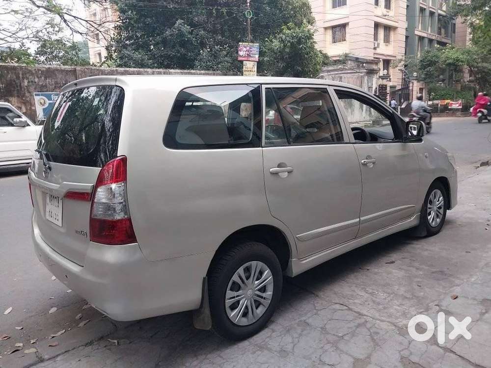 Toyota Innova 2.5 G (diesel) 8 Seater, 2015, Diesel