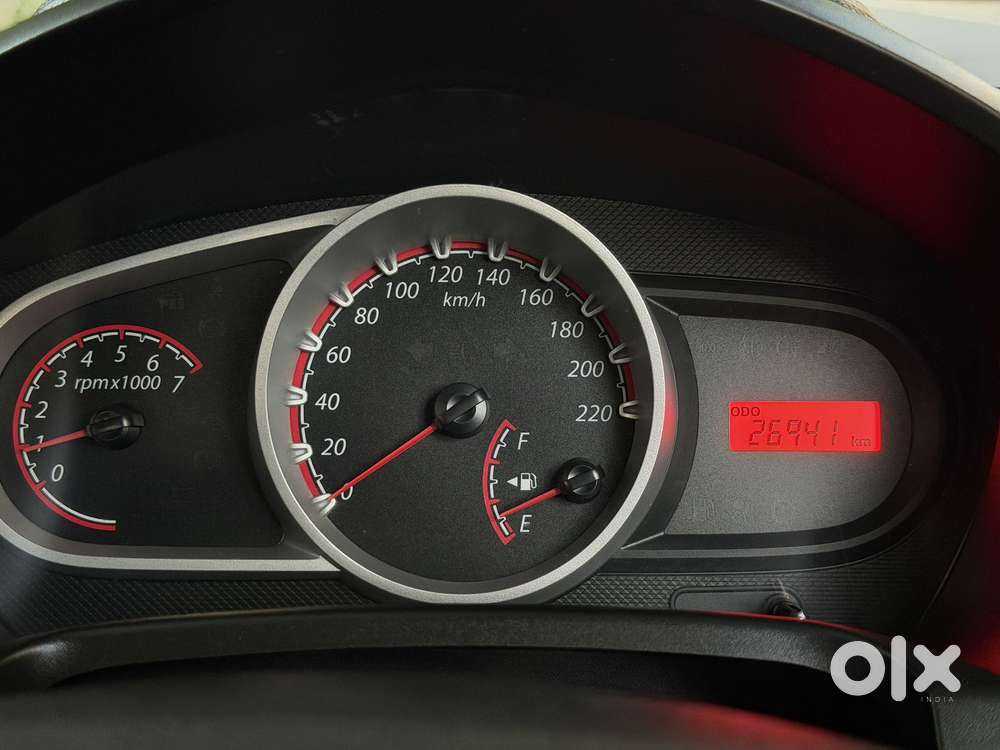 Ford Figo Petrol Titanium, 2011, Petrol