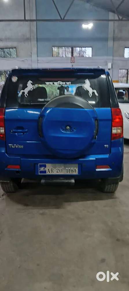 Mahindra Tuv 300 2016 Diesel 103000 Km Driven