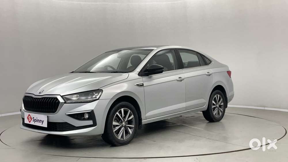 Skoda Slavia Style 1.0l Tsi At, 2022, Petrol