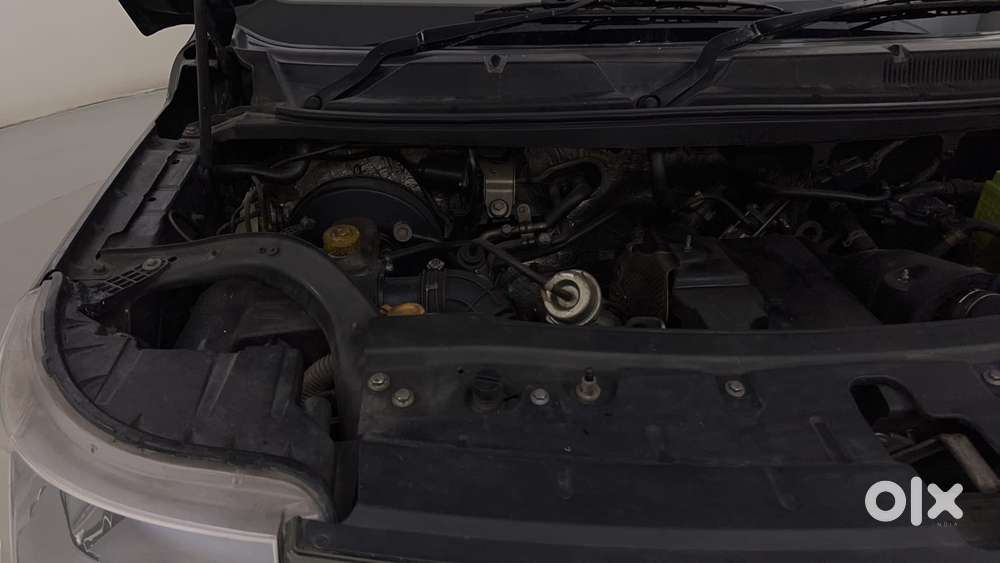 Mahindra Tuv 300 T8, 2016, Diesel