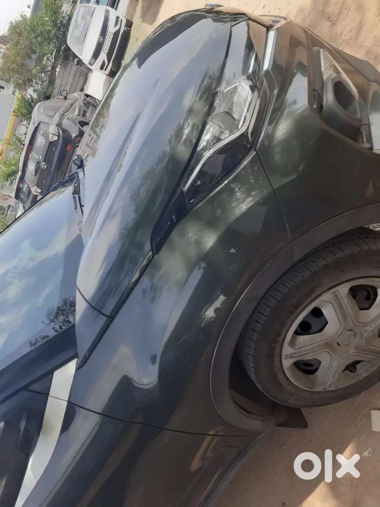 2023 Automatic Sunroof Nexon