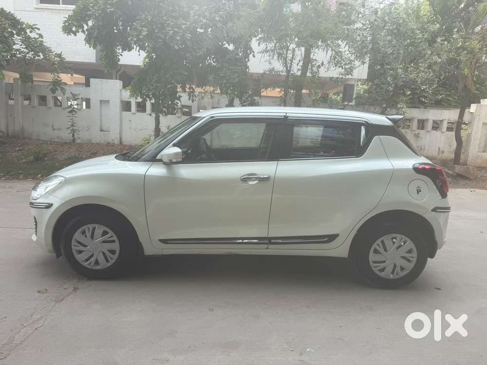Maruti Suzuki Swift Vxi + Manual, 2020, Petrol