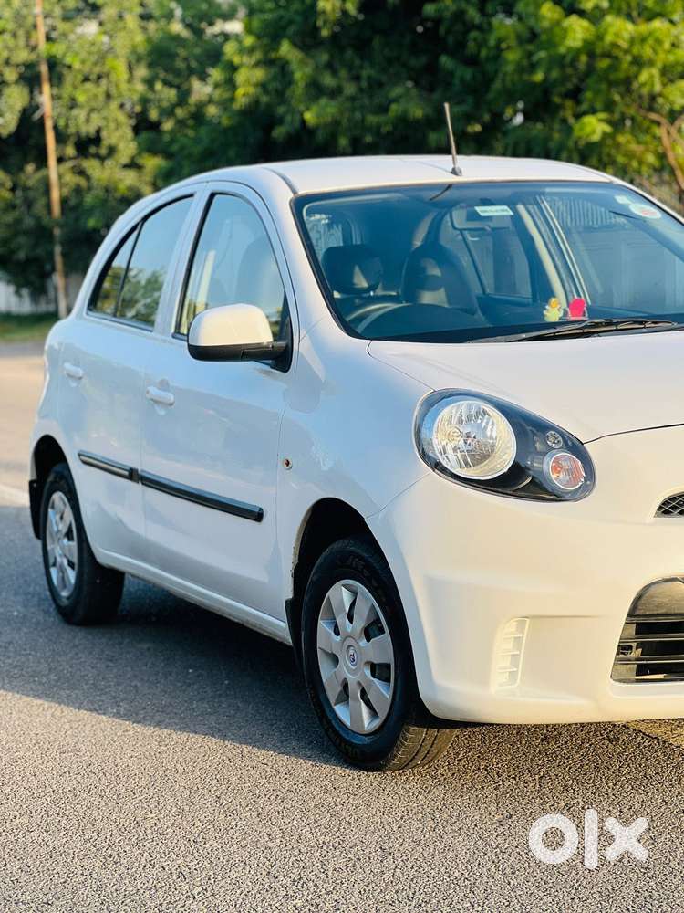 Nissan Micra Cvt Xv, 2015, Petrol