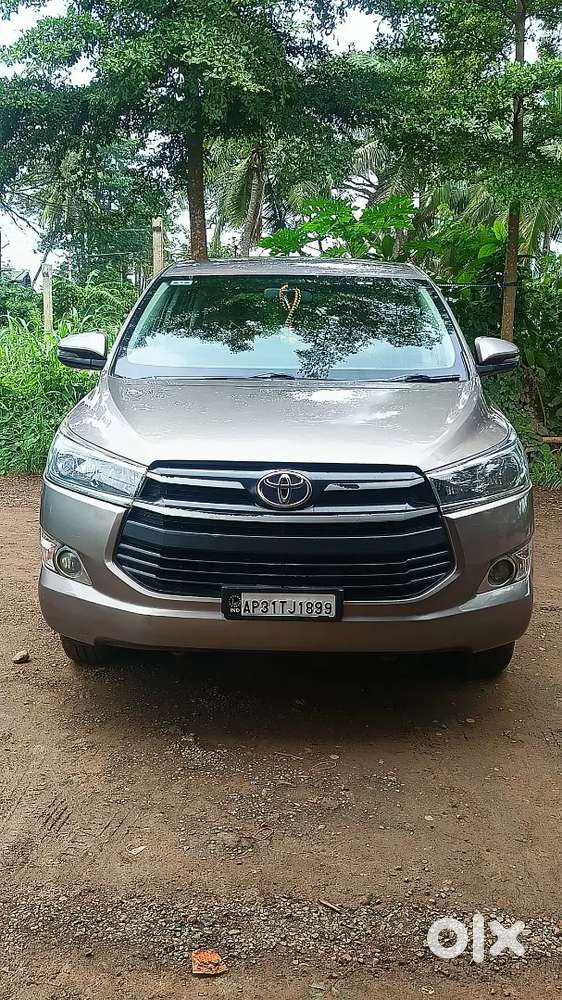 Toyota Innova Crysta 2017
