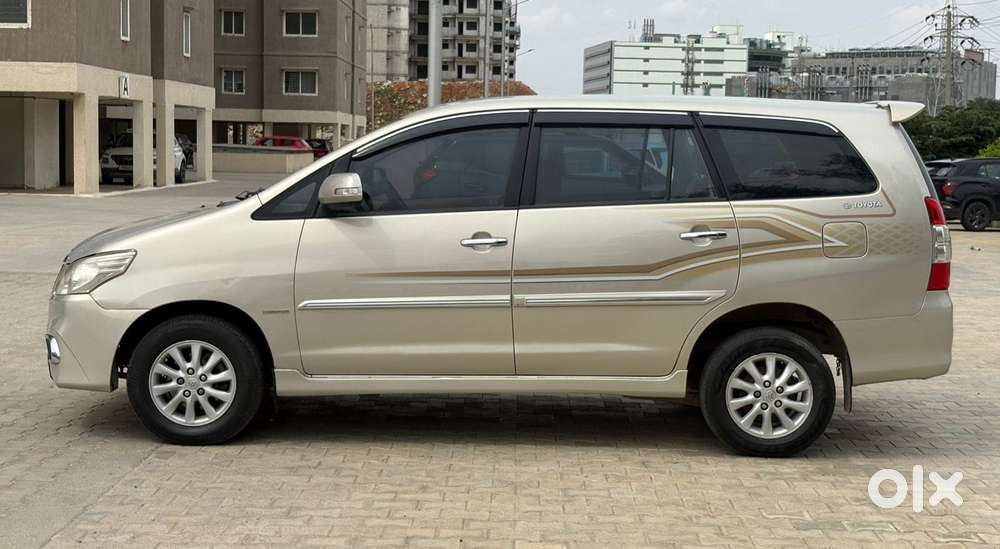 Toyota Innova 2.5 V 7 Str, 2012, Diesel