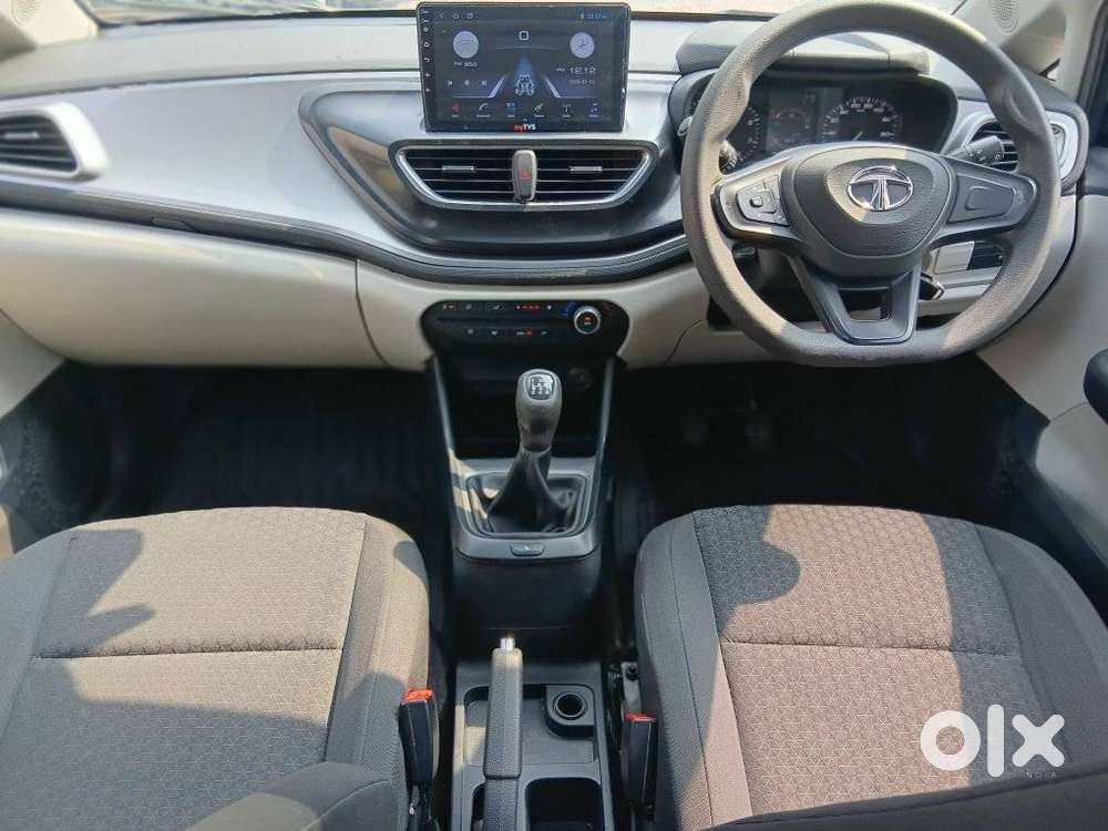 Tata Altroz 1.2 Xm, 2023, Petrol